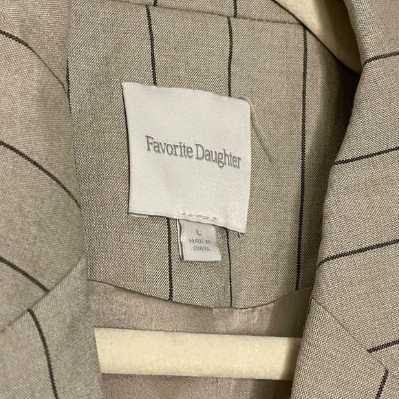 Favorite Daughter Meyer Coat - Picture 8 of 9